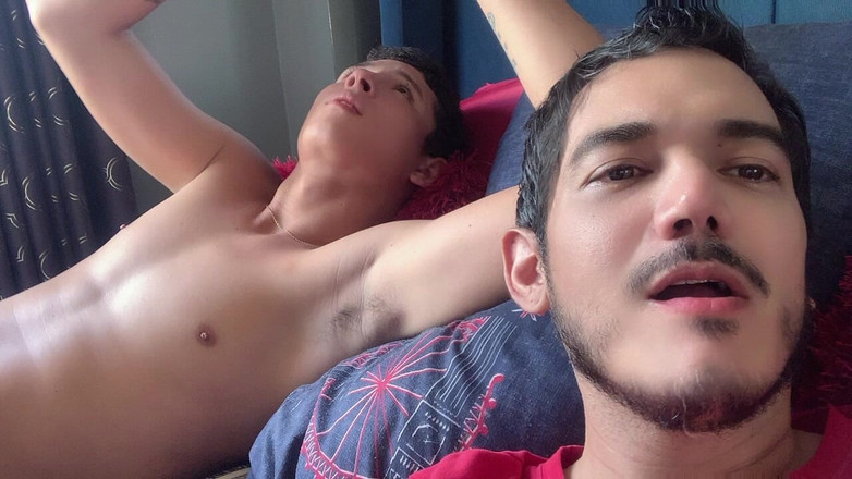 The-hook305: Markus Chilling z seksownym ciałem w moim łóżku