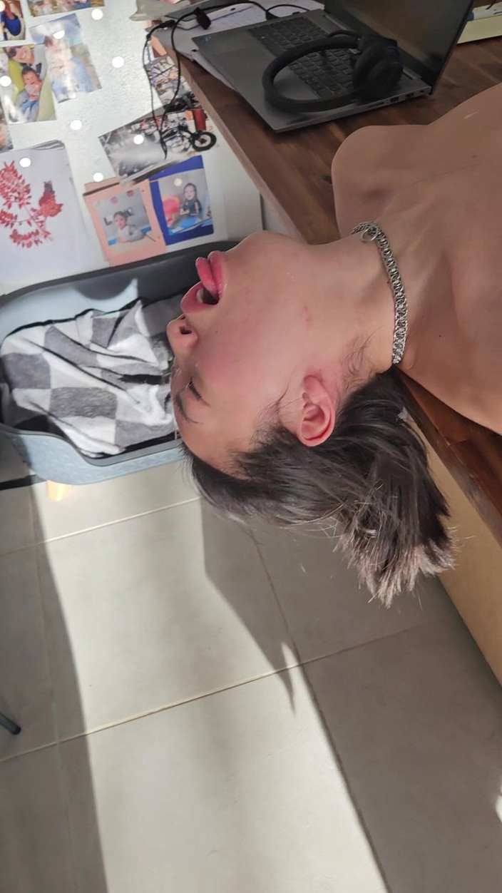 J and rose: 재갈을 물리고 섹스