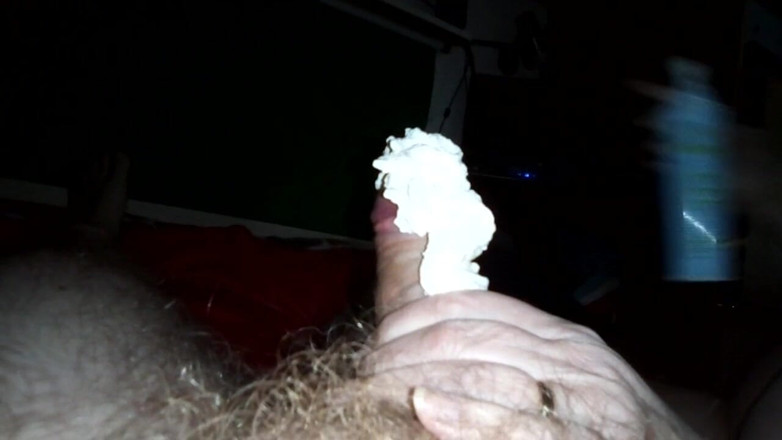Sex hub couple: Krim cambuk, kencing, dan sepong