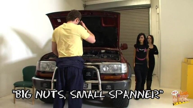 Little Dick Club: Cocky mechanik