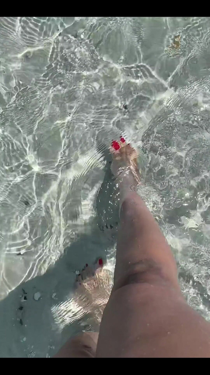 KiffaFeet: Walking on Paradise ️️