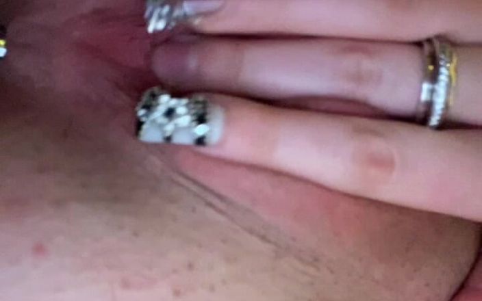 Mshoots: Je baise mon cul et ma chatte étroits
