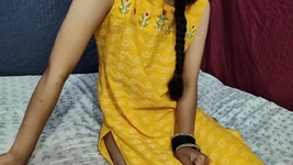 Mătușa mi-a dat un mesaj pe fundul mătușii cu ulei de muștar.