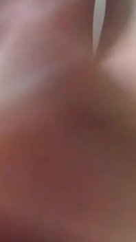 Cindy Sissygasms kelentit cantiknya dalam pakaian dalam