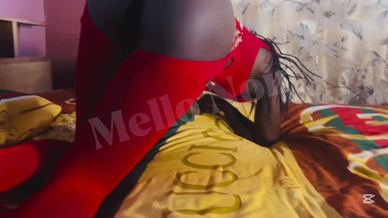 Mello Noir: Uspokojuji velkého černého ptáka