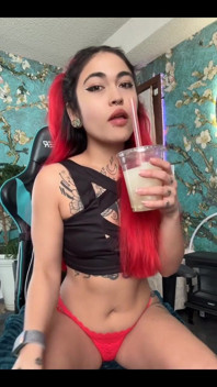Lemme Suck, Bb
