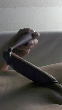 Penggetar Edging dengan Banyak Precum