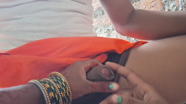 Sumaj: Bhabhi desi mengambil abang ipar bahagian 1