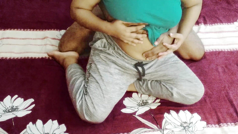 Jesmin18: Bangladeshiska stora bröst Bhabi har knull med att prata