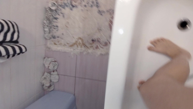 Amateur_MS: 스타킹을 신은 섹시한 갈색 머리, 털이 무성한 보지, 큰 엉덩이, 거유. 아마추어 마누라 털이 무성한 보지, 거유,