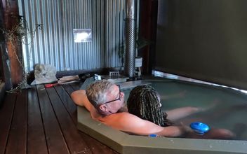 Ebony MILF Gets Her Ass Eaten and Pussy Fingered in a Hot Tub