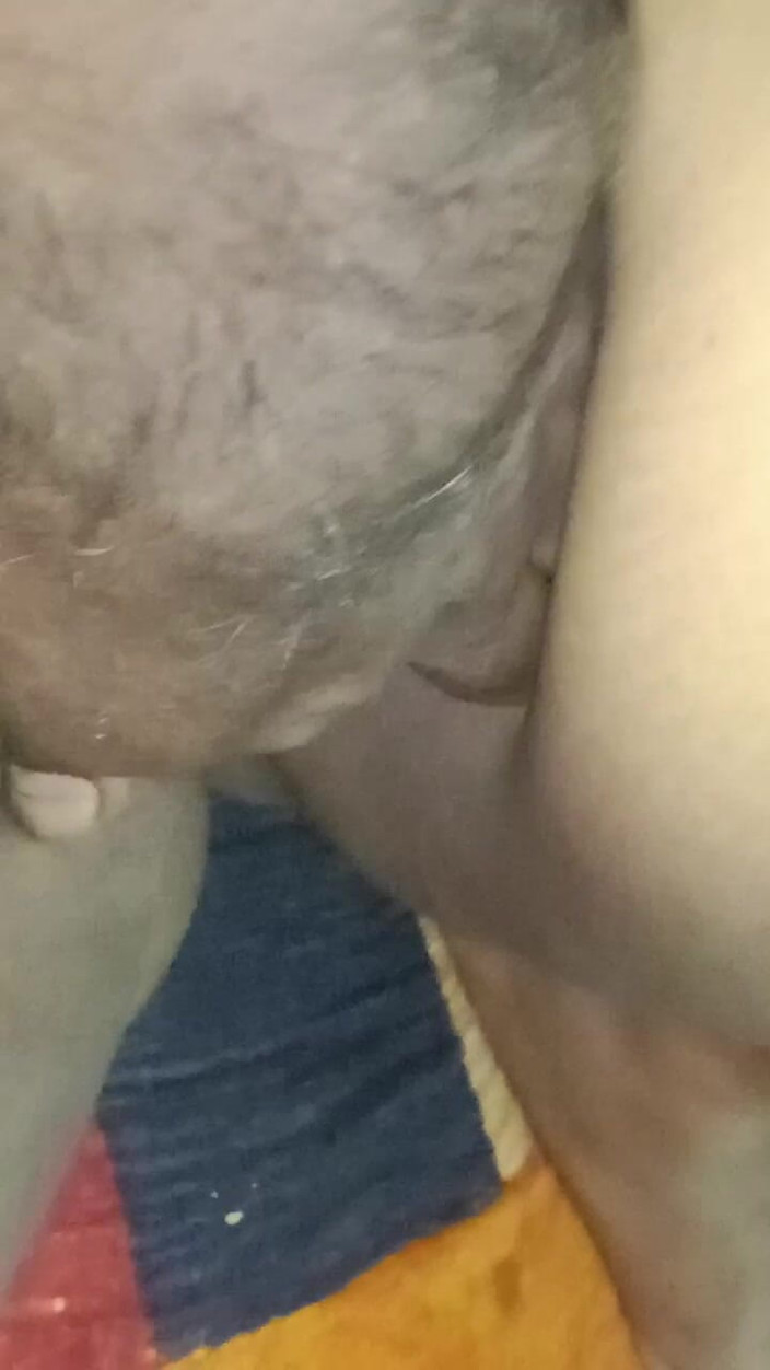 Tamil Anti Uma: 我和我的阿姨玩得很开心，一边凝视着她的女人性情。