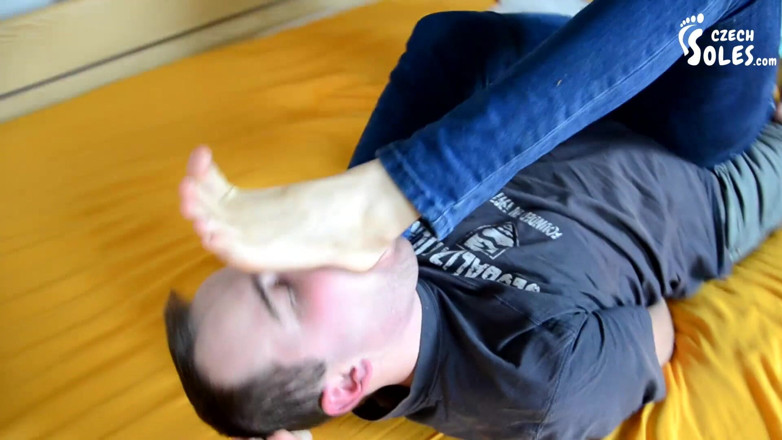 Czech Soles - foot fetish content: Foot Fight 2 - Vingança