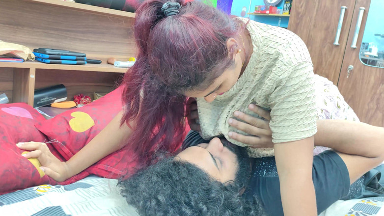 Vaishnavysharunraj: Ass Kiss Romance with Boobs Suck