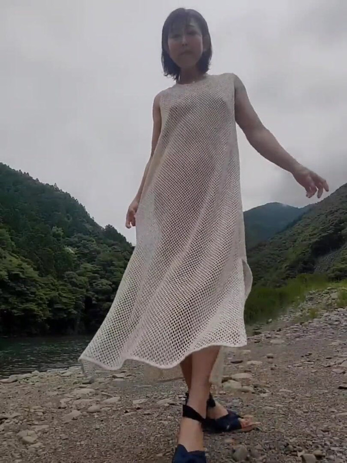 Mayumi Kanzaki: Esposizione all'aperto e pipì all'aperto