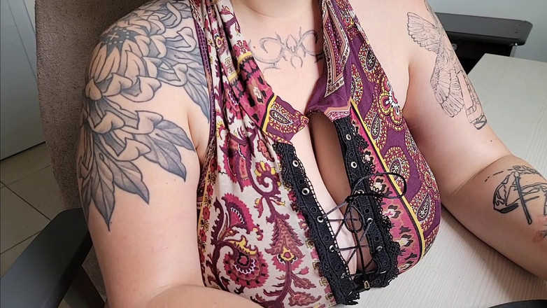 alucidfever: Kancelářská kamarádka nevadí, že se díváš