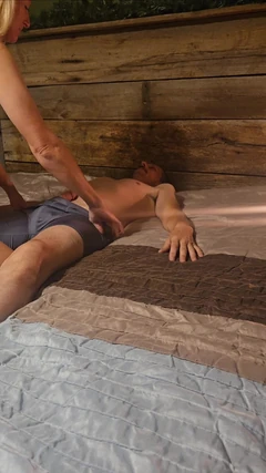 Hot MILF Jpandmegan Gets Fucked Fucked Doggystlye