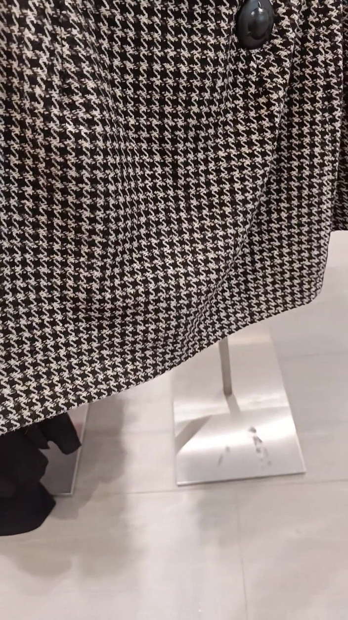 Kinky Lyrical: Feet in Sandals in Mall (i Found the Perfect Skirt)