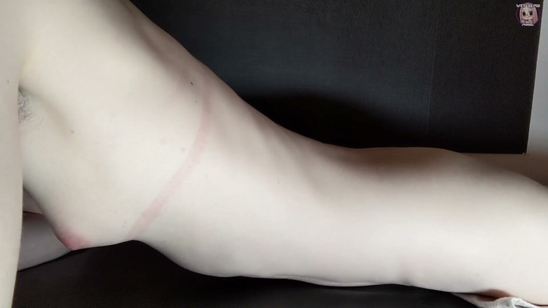 WetZemu: Fleshlight baise sur une table sans les mains