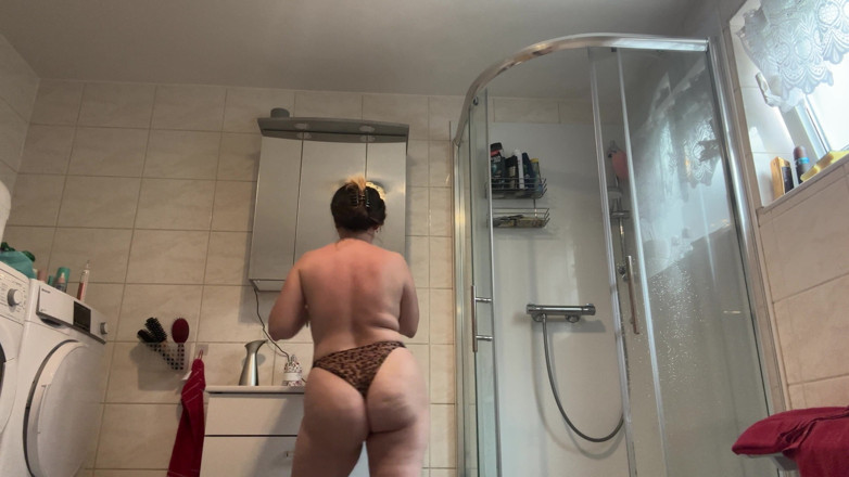 LarisaCum: Stefan的视频！深深地操我！XXX