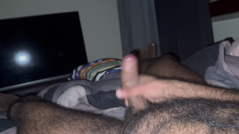 Wesley Fudedor: 毛茸茸的黑人在睡前撸管