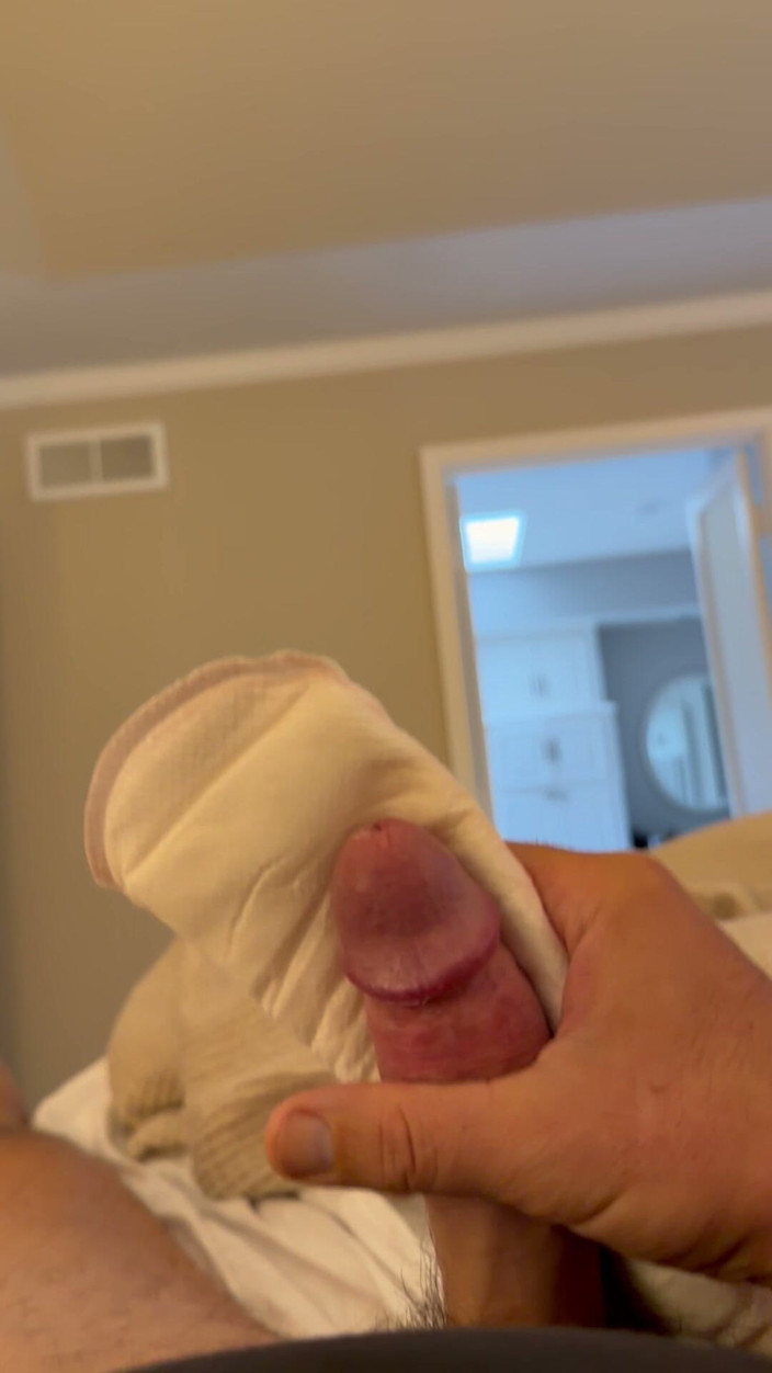 Takepad: Smelling Pantyliner Inspires Cum on Huge Kotex Pad