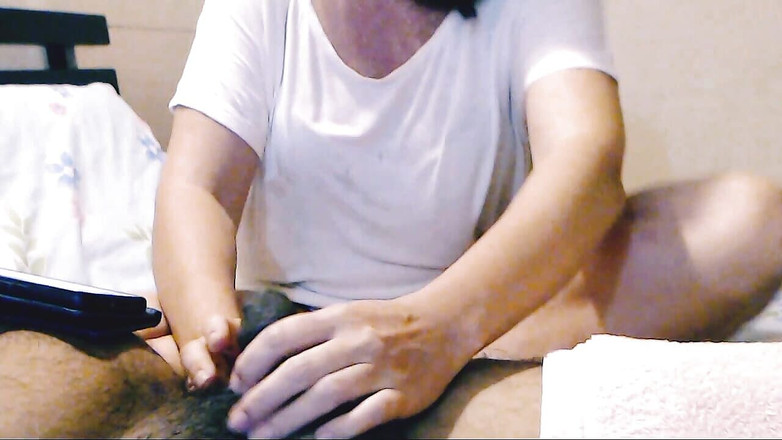 Bolly Karma: Ohromující manželka dostane velké černé péro