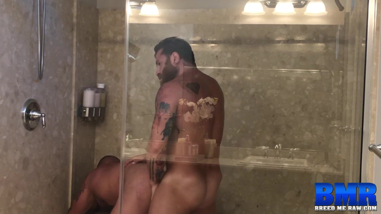 Breed Me Raw: BREEDMERAW - Tyler Griz fucked by hunk Riley Mitchel after giving...