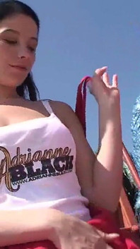 Adrianne Black seksi seksi!