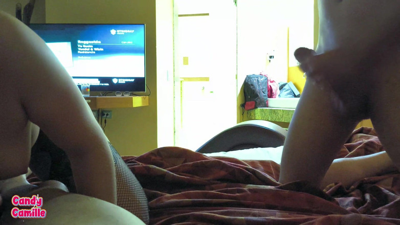 Candy Camille: 핫와이프의 소원 - 남편의 자지와 절친의 자지를 가지고 노는 중