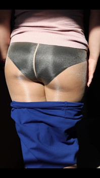 I Take off My Skirt