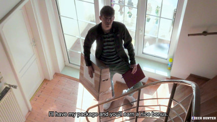 Czech Hunter: Czech Hunter - Delivery Man Gets a Huge Load on Camera