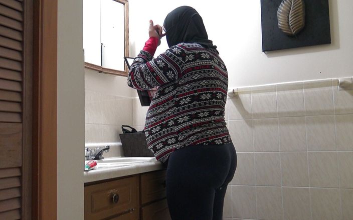 Souzan Halabi: Беременная египетская жена позволяет мужу кончить в ее арабскую киску
