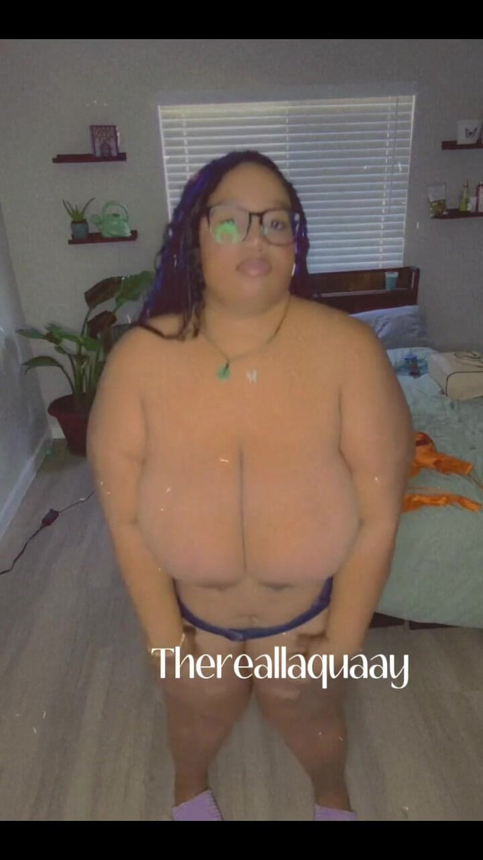 Biggdebbie solo: Grandota está aquí