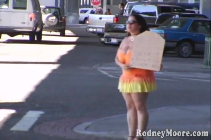 Scale Bustin Babes: Retro riesige titten Devyn 90er naturals
