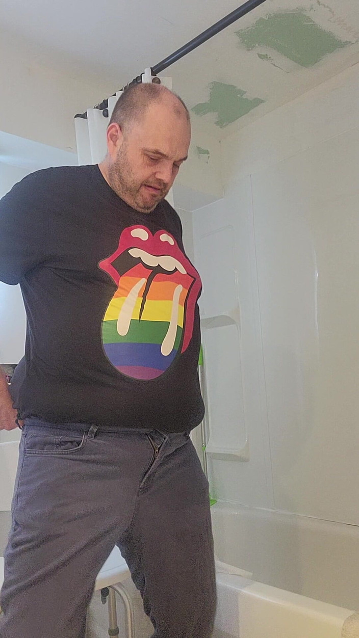 Caressonnous: After the Shower