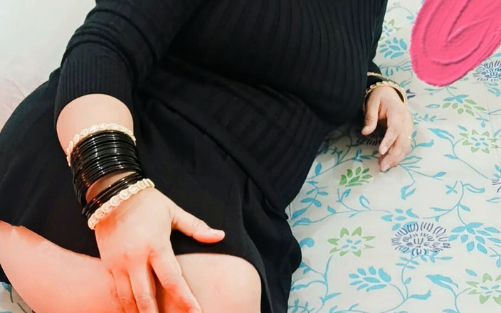 Ankita10000: Tamilská sexy nevlastní sestra ukazuje své máslové tělo
