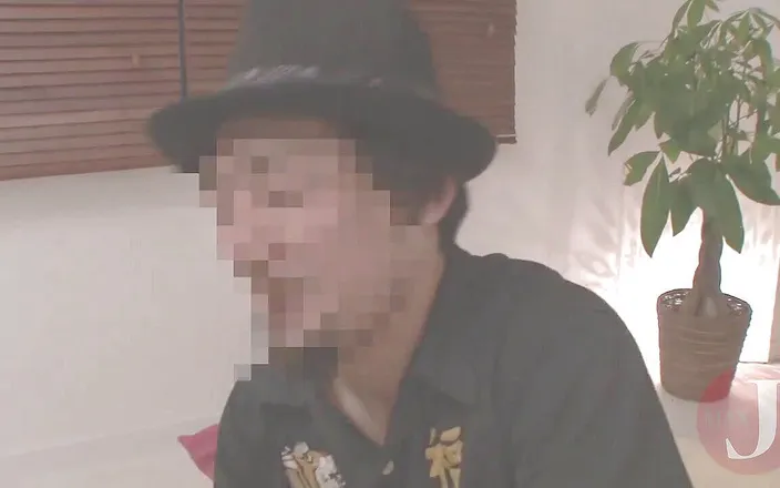Asian happy ending: 자지를 불고 젖탱이를 따먹는 일본 십대