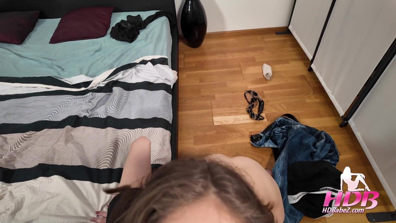 Cum Eating Cuties: 213-2 menina bonita come facial