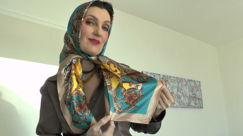 Lady Victoria Valente: تجربة الحجاب بعد الظهر، الجزء الأول - السيدة فيكتوريا فالينتي