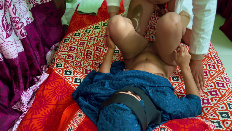 Riya Chowdhury: Dokter ngeliat toket aduhainya dan dientot habis-habisan