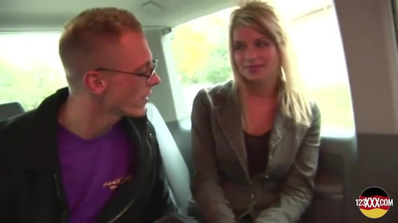 123XXX - 100% Amateurs: Blonde Teen Prefers Nasty Fingering Before Hardcore Action