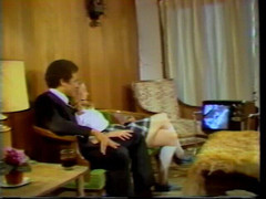 Old Good Porn: Pelajar menghisap batang dan berkongkek dalam pakaian seragam