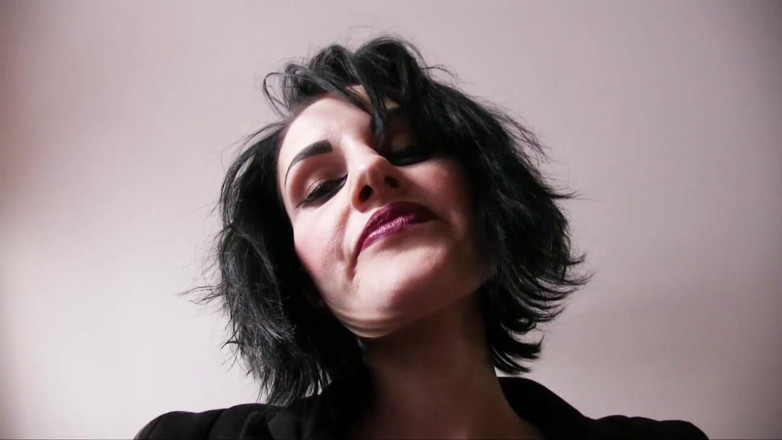 Lady Mesmeratrix Official: Look at my magic trick