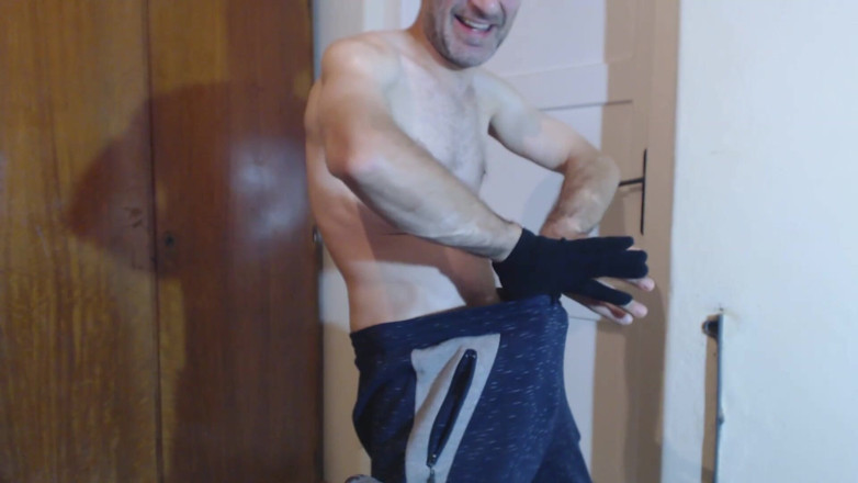 TIVADAR 73: Piss...erotic show