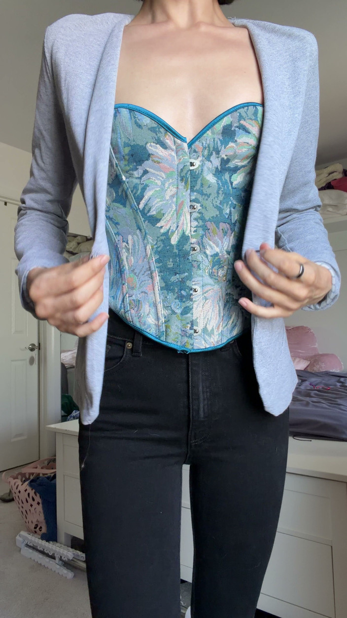 Ms_Emmy_Lynn: Sfw Corset Jeans Sexy Business Outfit