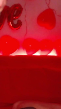 Valentine's Intimacy: a Couple's Sensual Blowjob Celebration Unfolds
