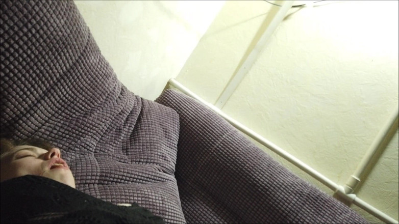 creaMMolly: 我的第一部视频