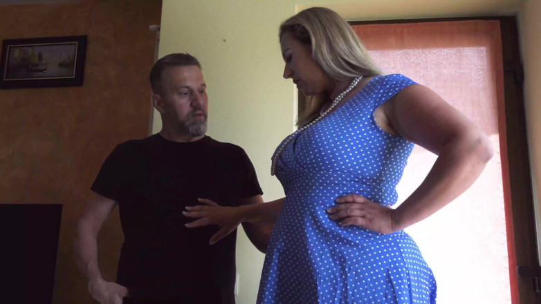 Big Boobs Babe: Soused s velkými prsy to chce hned