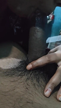 Frau Und Ehemann Nee Chup Chap Kand Kar Diya
